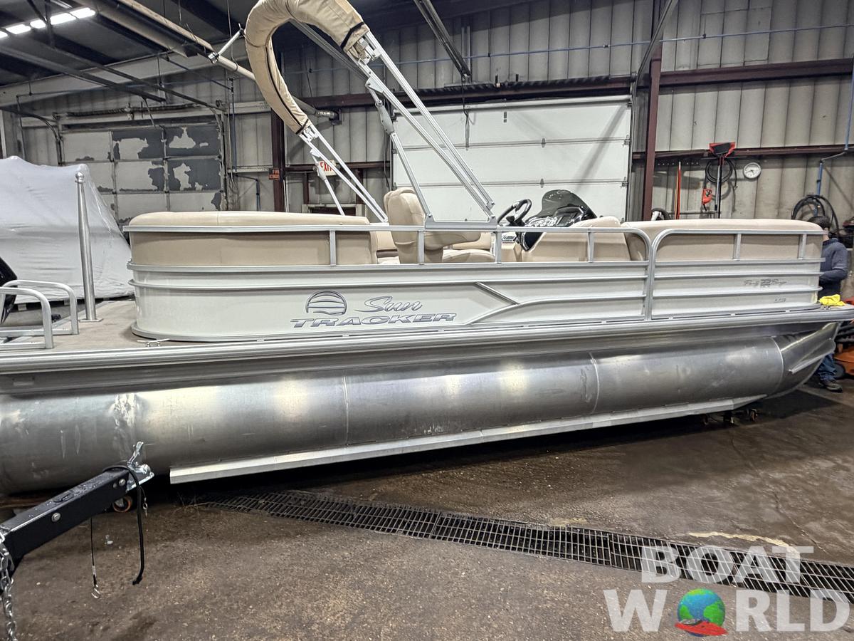 Used 2017 Sun Tracker  Party Barge 22 150HP Tritoon $34,995