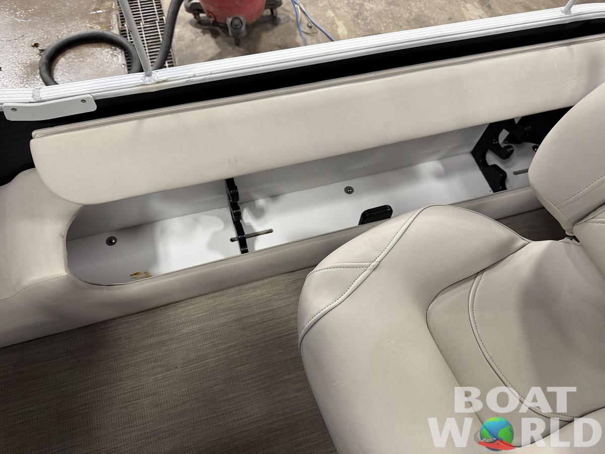 Used 2017 Bennington  22 SS Pontoon with 90HP Yamaha Fourstroke EFI