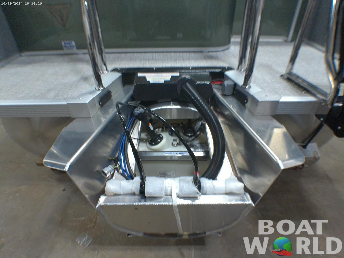 2025 Tahoe Pontoons Cascade 2385 Swingback (VRL) Tritoon & Honda 4-Stroke EFI