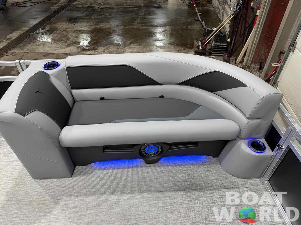 2026 Tahoe Pontoons Sport 2385 Swingback (VRB) Tritoon 