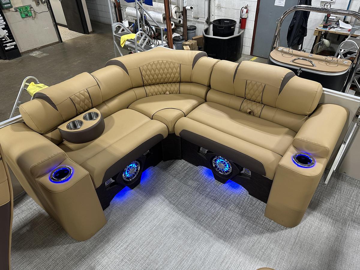 2025 Tahoe Pontoons Cascade 2385 Elite Tritoon & 225HP