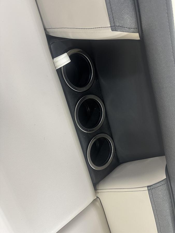 2025 Montego Bay 8522 Fish & Cruise Deluxe Pontoon & Honda 4-Stroke EFI