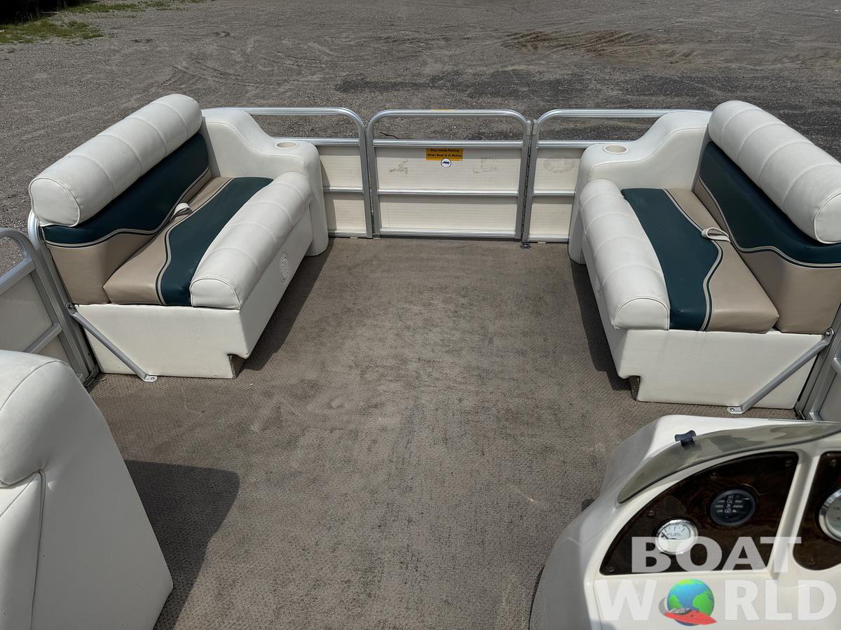 Used 2004 Sweetwater 2222 DF Pontoon WITH SEA LEGS
