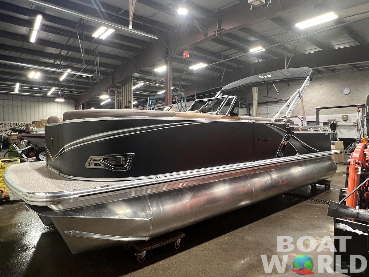 2026 Tahoe Pontoons LTZ 2385 Swingback (VRB) Windshield Tritoon