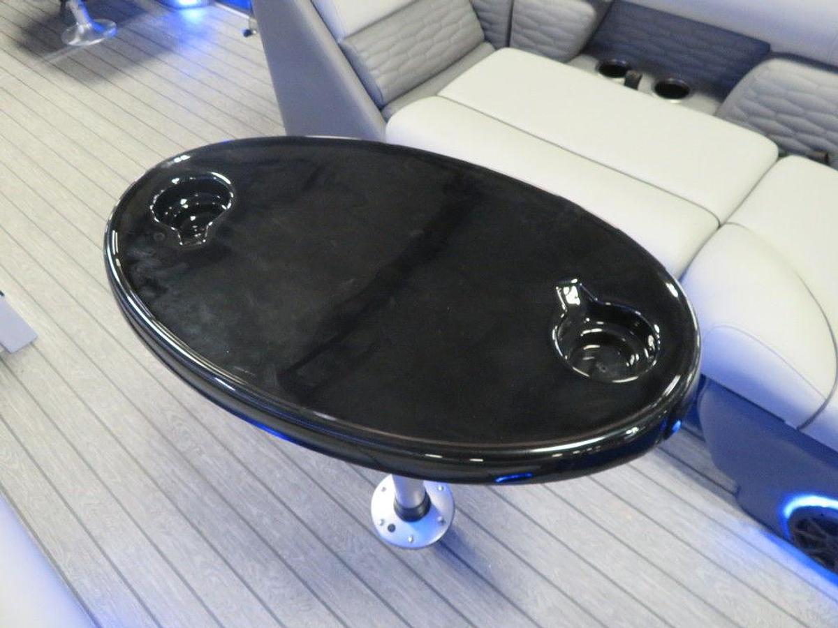 2023 Montego Bay ST8524 Swingback Tritoon Deluxe Pontoon & Honda 200HP 4-Stroke EFI