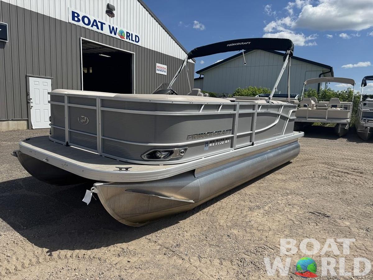 Used 2020 Princecraft Vectra 19 Pontoon