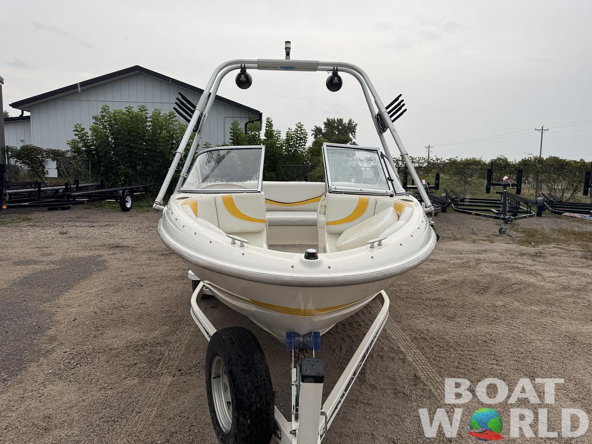 Used 2004 Maxum 1800 SR3 Runabout