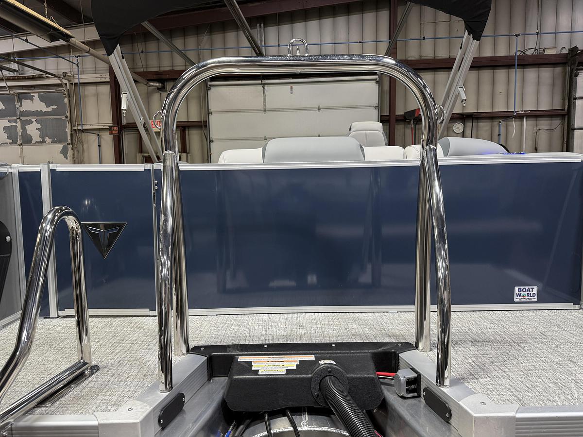 2025 Tahoe Pontoons Cascade 2385 Elite Tritoon & Honda 225HP 4-Stroke EFI