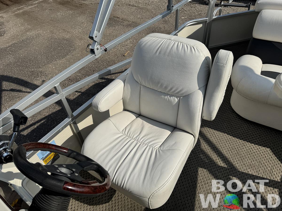 Used 2005 Misty Harbor Boats 2285 GM Pontoon
