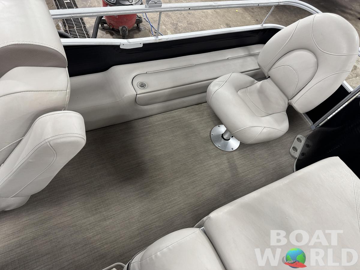 Used 2017 Bennington  22 SS Pontoon with 90HP Yamaha Fourstroke EFI