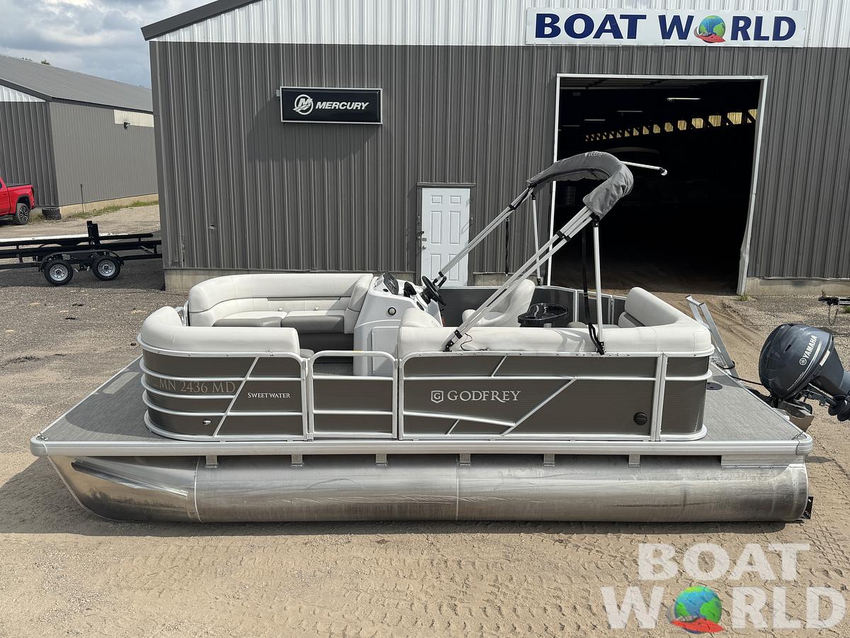 Used 2021 Sweetwater 1880 Pontoon