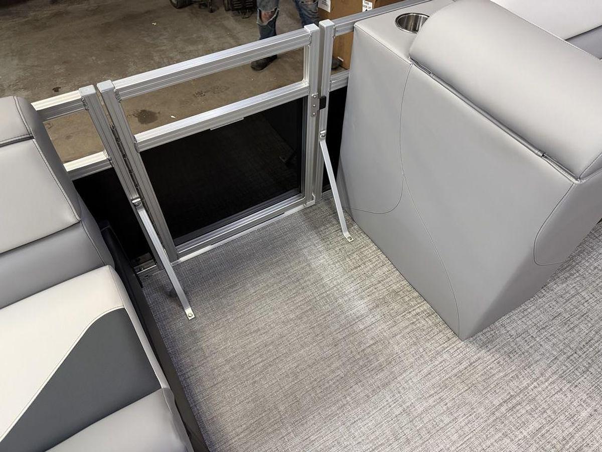 2025 Tahoe Pontoons Sport 2385 Rear Fish & Honda 4-Stroke EFI