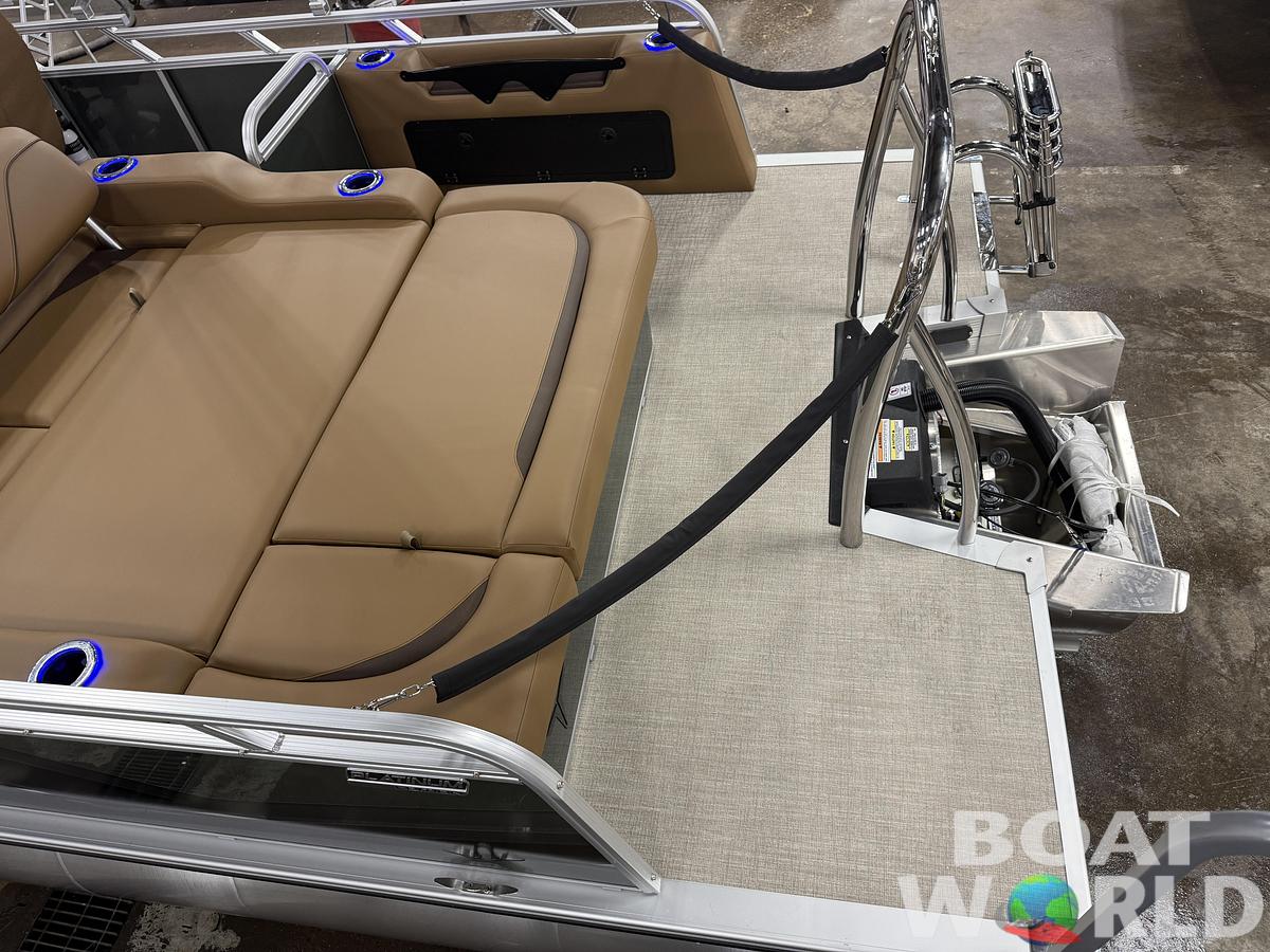 2026 Tahoe Sport 2385 Swingback (VRB) Tritoon