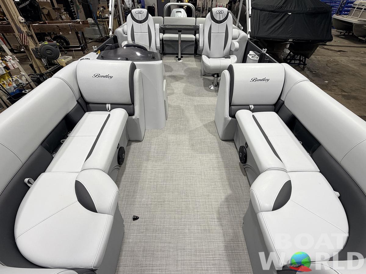 Used 2024 Bentley Pontoons Legacy 223 Navigator Quad Lounge Tri-toon Pontoon & 150HP Honda 4-Stroke EFI
