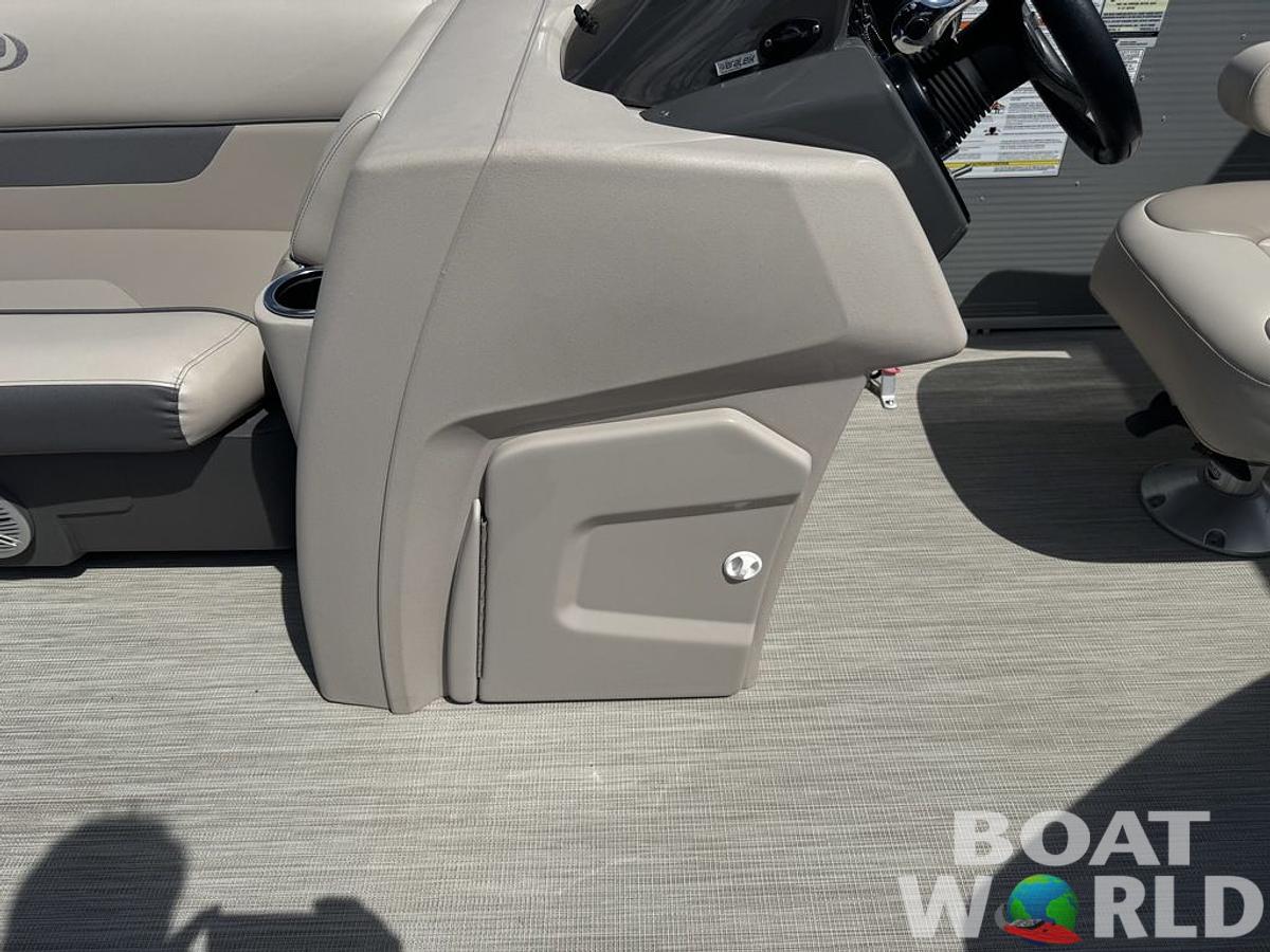 Used 2020 Princecraft Vectra 19 Pontoon