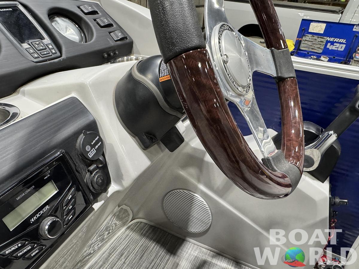 Used 2021 Bennington 22 SX Pontoon