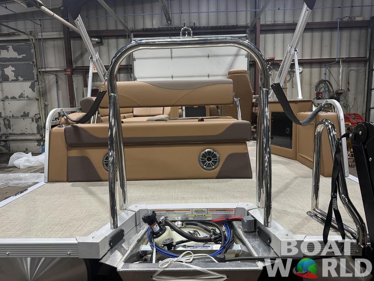 2025 Tahoe Pontoons LTZ 2385 Cruise Rear Bench (CRB) 