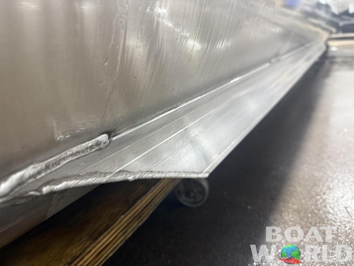 2026 Princecraft Vectra 23 RL SS Swingback Tritoon