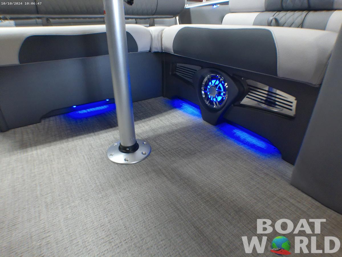 2025 Tahoe Pontoons Cascade 2385 Swingback (VRL) Tritoon & Honda 4-Stroke EFI