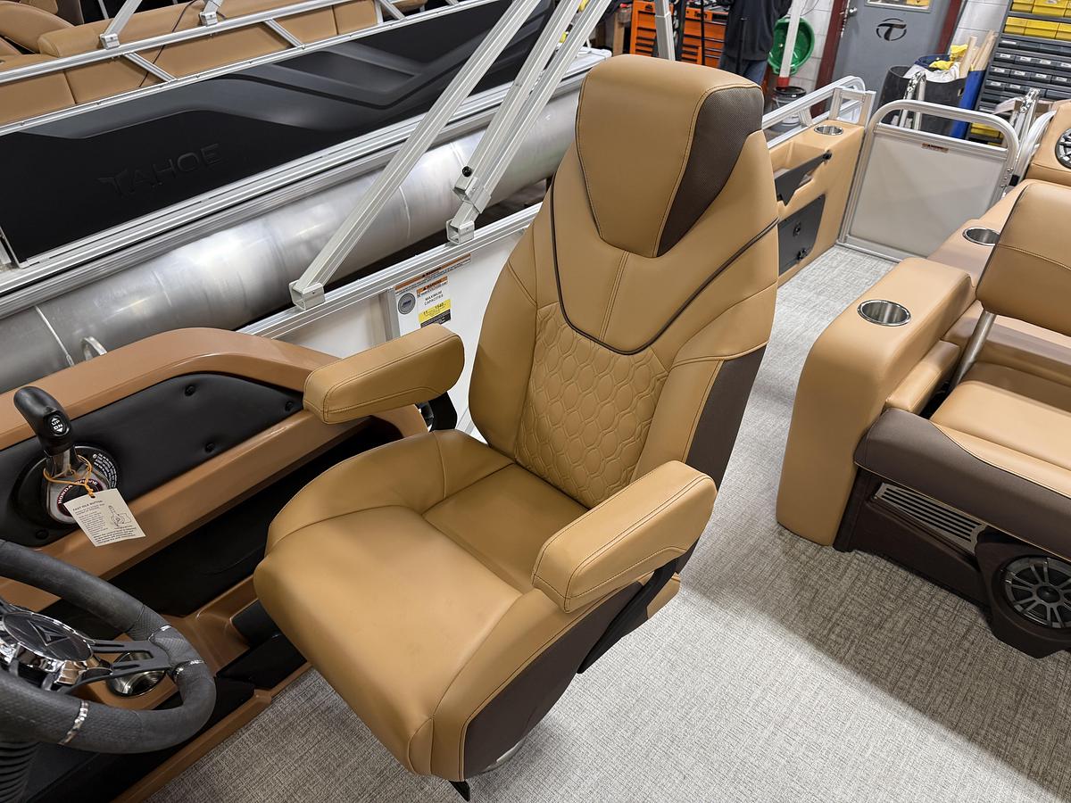 2025 Tahoe Pontoons LTZ 2385 Swingback (VRL) & Honda 4-Stroke EFI
