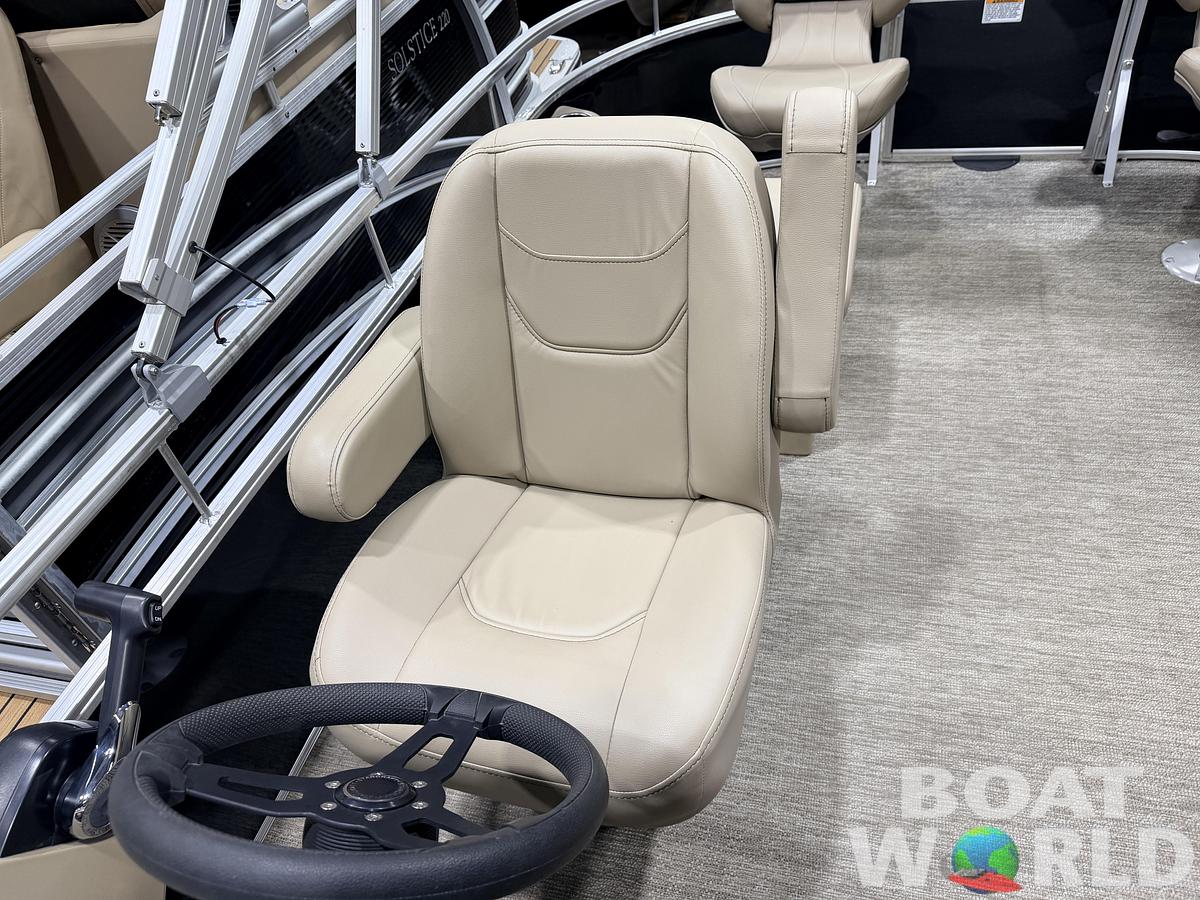 Used 2022 Starcraft LX 20 Fish & Cruise Pontoon