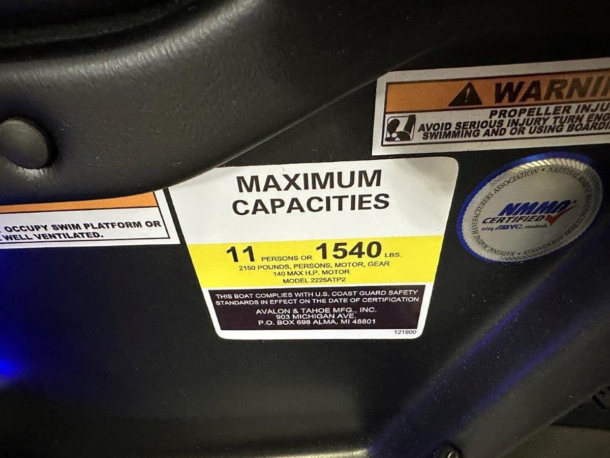 2025 Tahoe Pontoons Cascade 2385 Quad Lounge Shift SS Tritoon & Honda 4-Stroke EFI