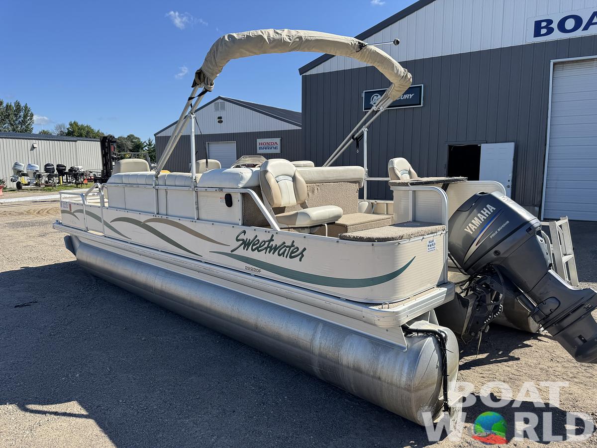 Used 2004 Sweetwater 2222 DF Pontoon