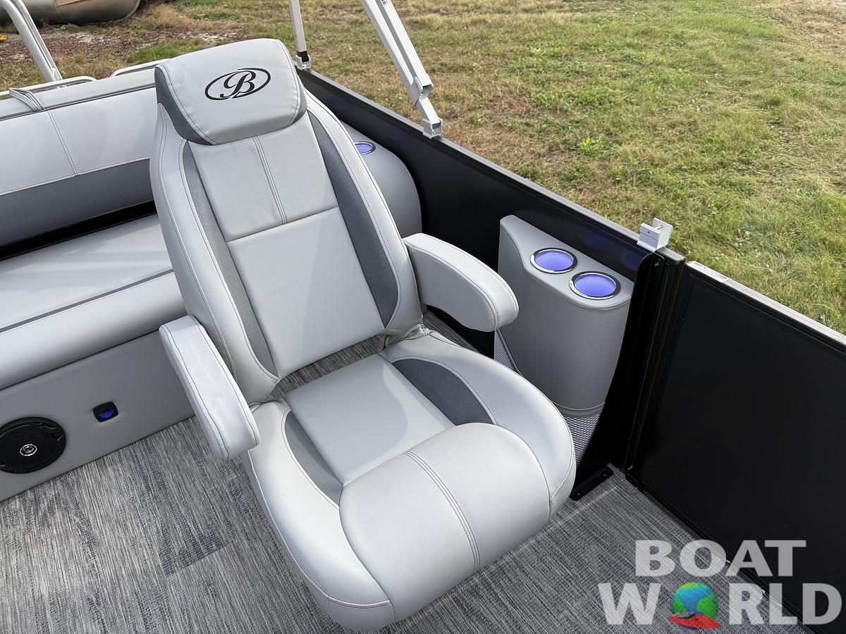 2026 Bentley Pontoons Legacy 200 Swingback Pontoon
