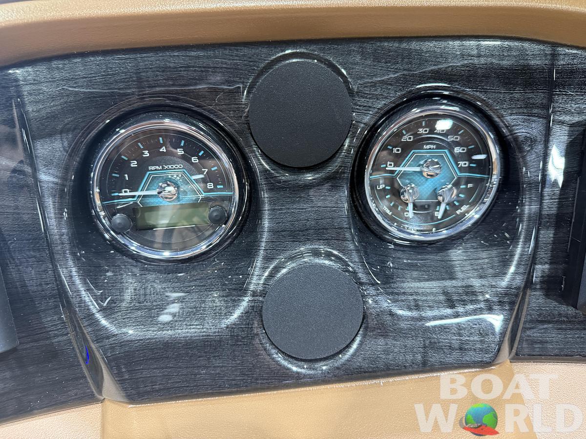 2027 Tahoe LTZ 300HP VRB 2585 Swingback Tritoon $74,995