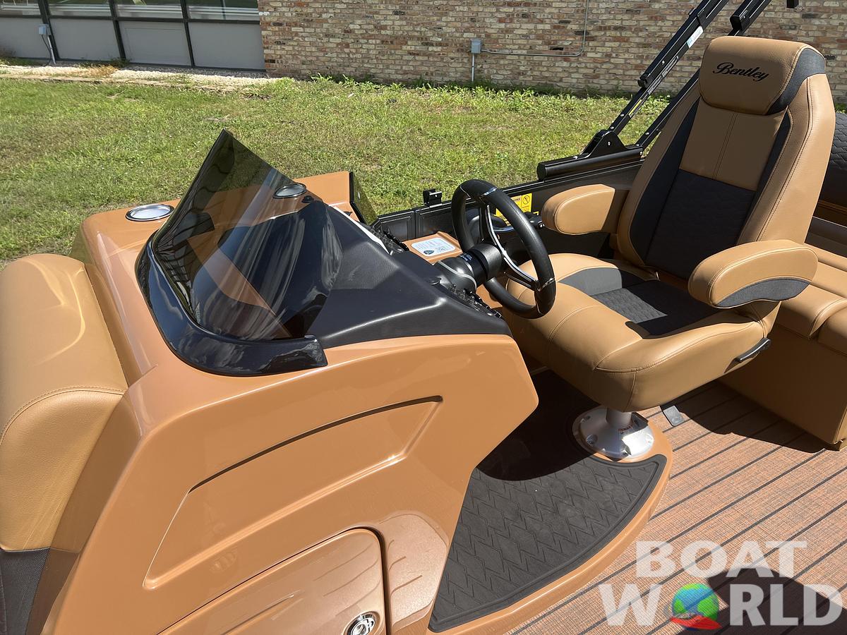 2026 Bentley Pontoons Elite 223 Quad Swingback QSB Tritoon