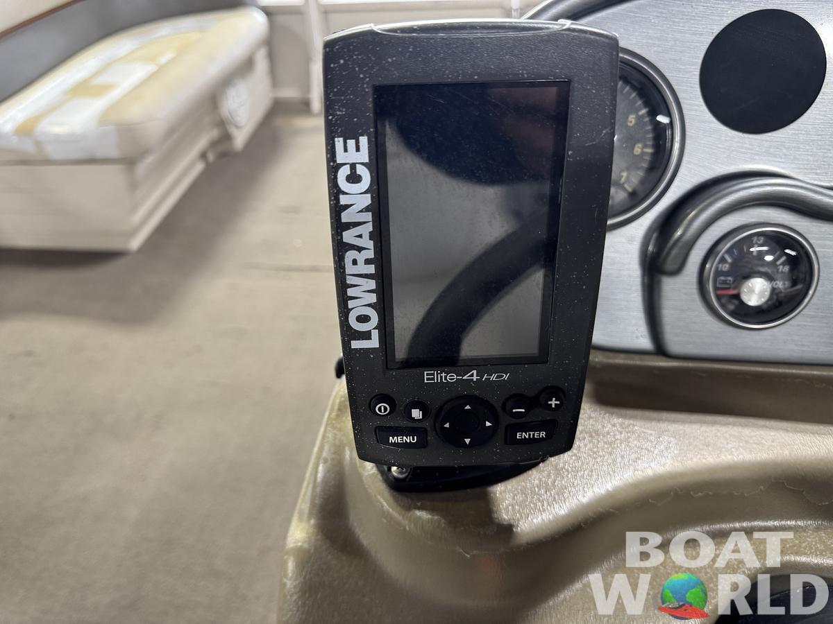 Used 2006 Crestliner  2085 Sport Classic Pontoon