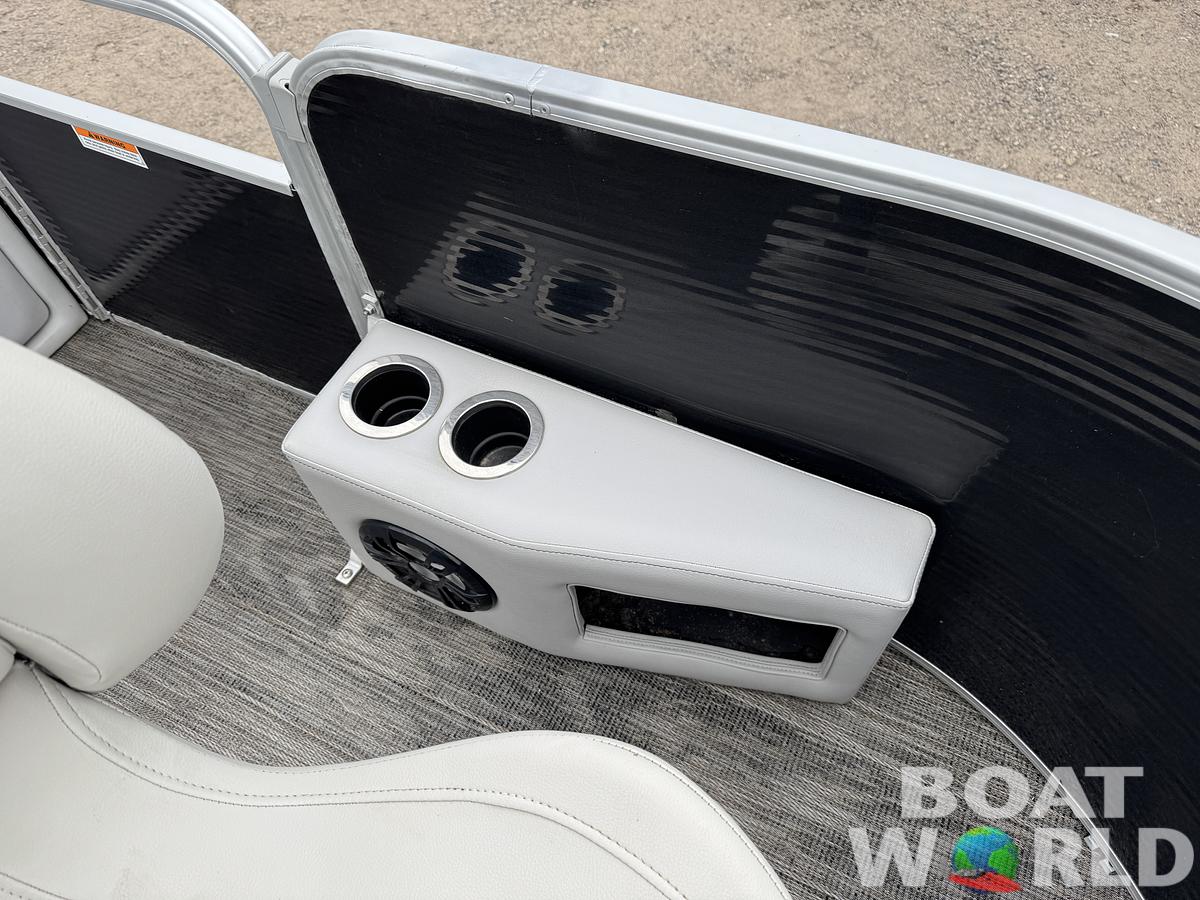 Used 2021 Sweetwater  2086 FX Pontoon