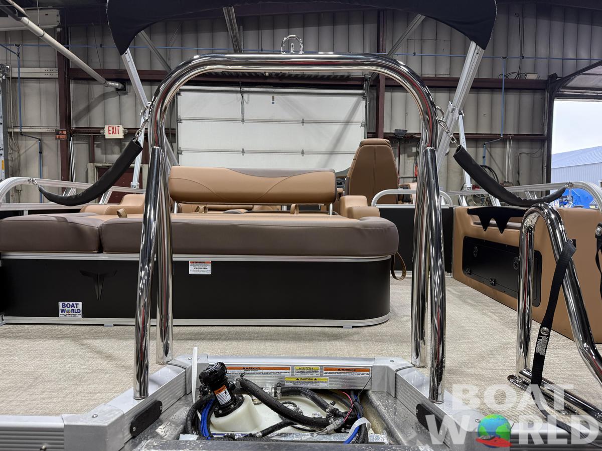 2027 Tahoe LTZ 2385 VRB SE Swingback Pontoon $42995