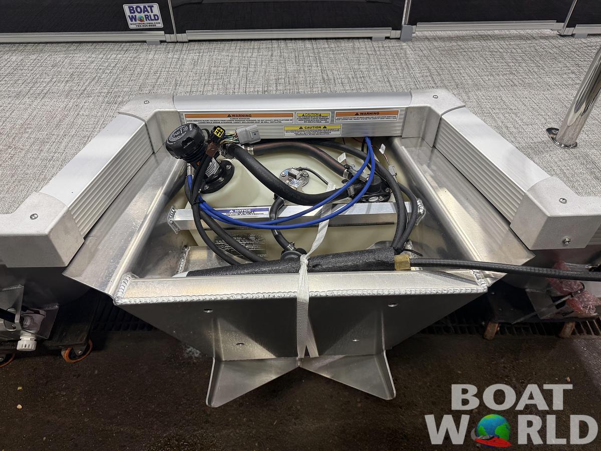 2026 Tahoe Sport Quad Fish 1980 Pontoon $30995