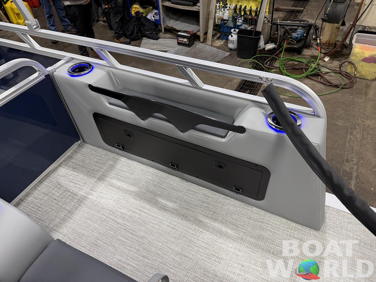 2026 Tahoe Pontoons LTZ 2385 Swingback (VRB) Tritoon