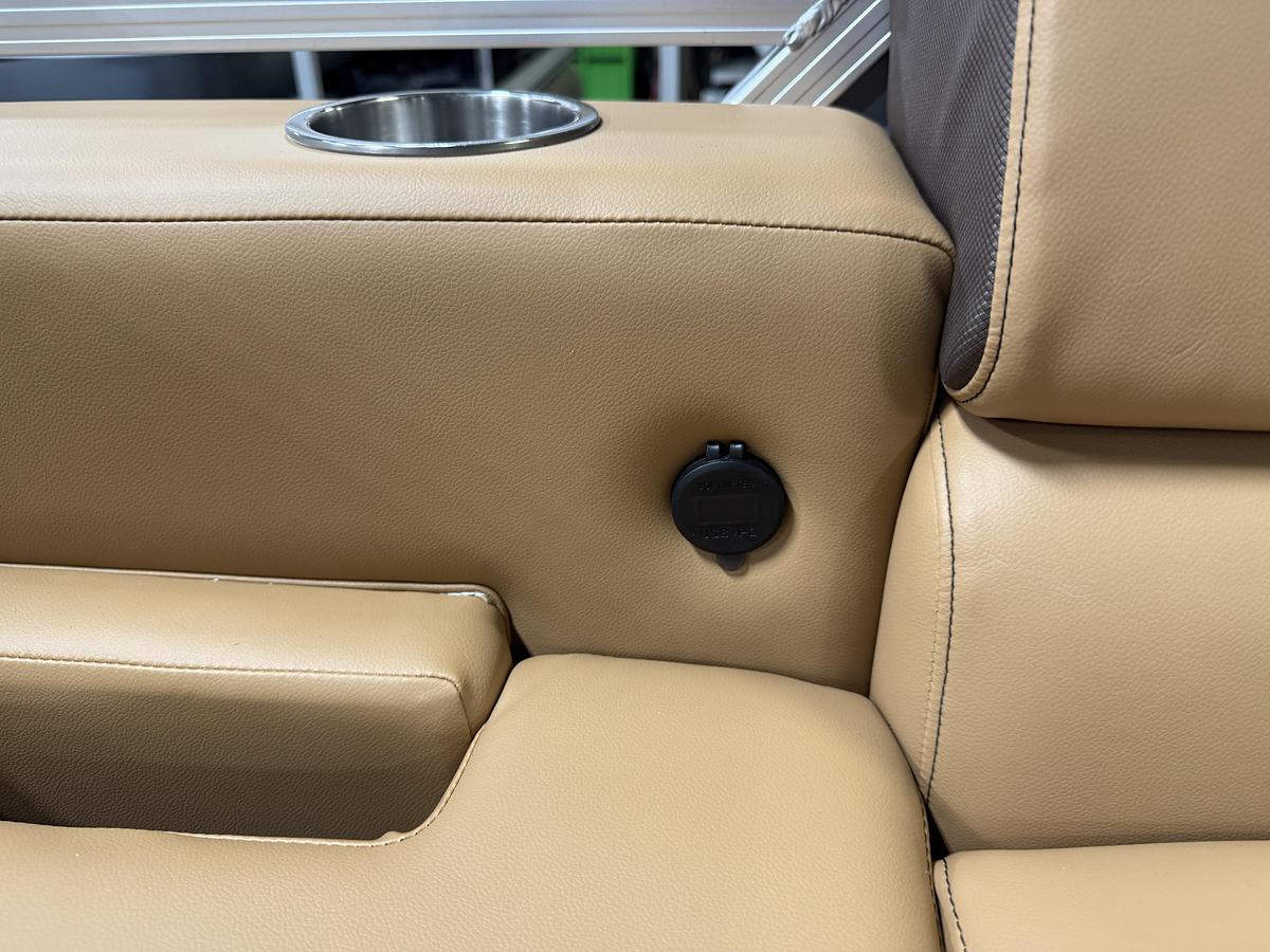 2025 Tahoe Pontoons LTZ 2385 Swingback (VRL) & Honda 4-Stroke EFI