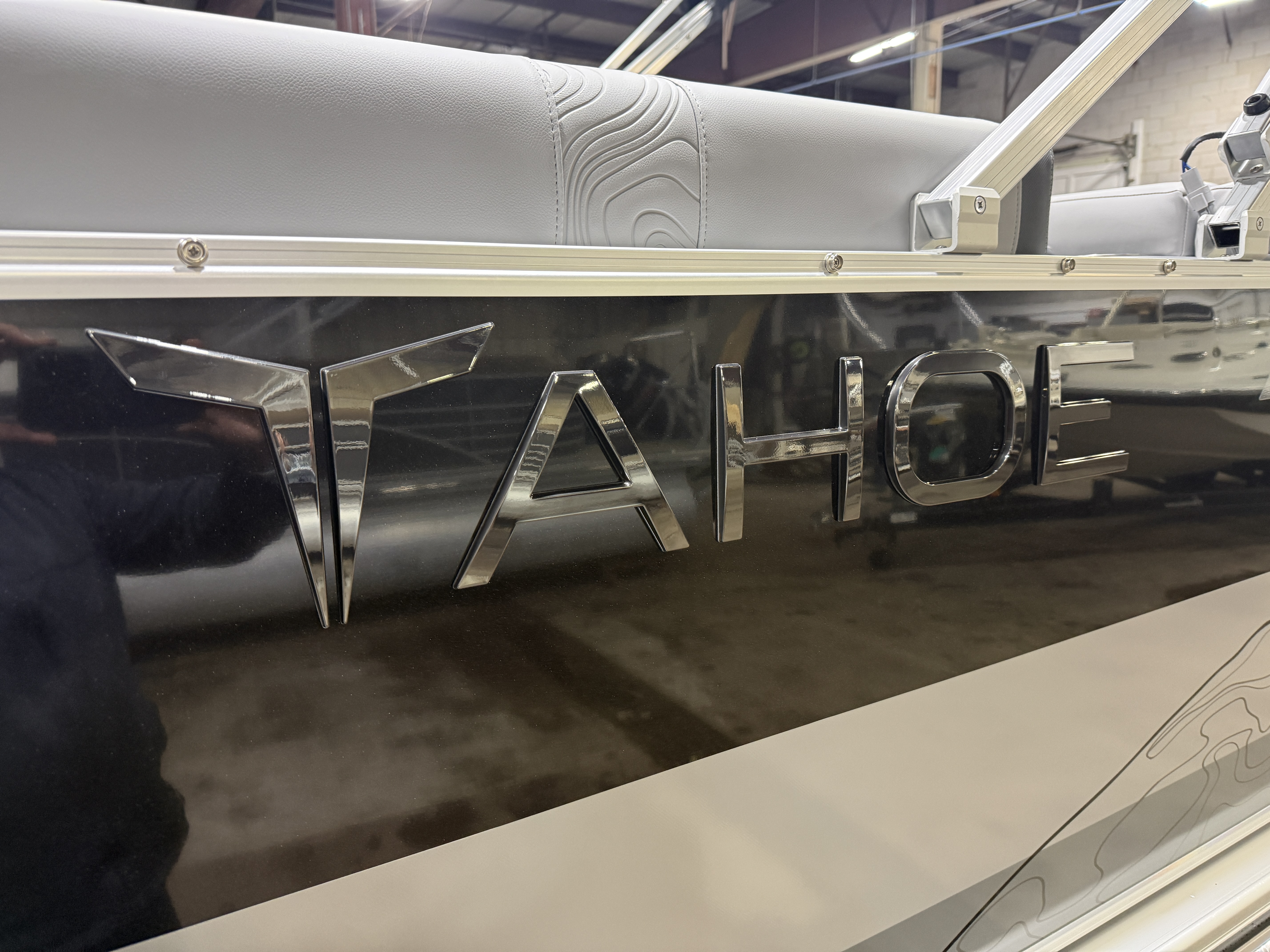 2026 Tahoe Pontoons GEOfish 2385 Rear Fish 