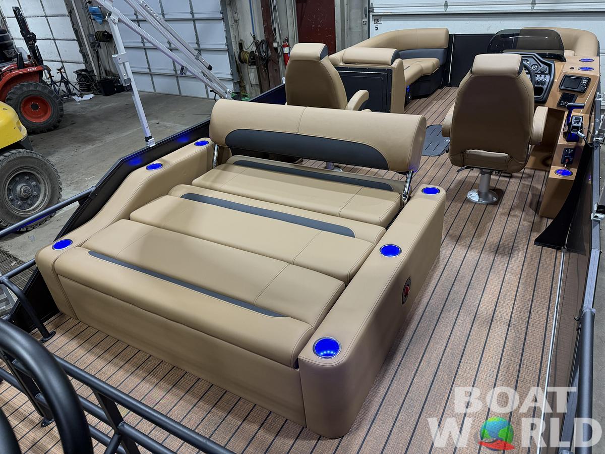 2027 Bentley Legacy 223 Swingback Tritoon $53995