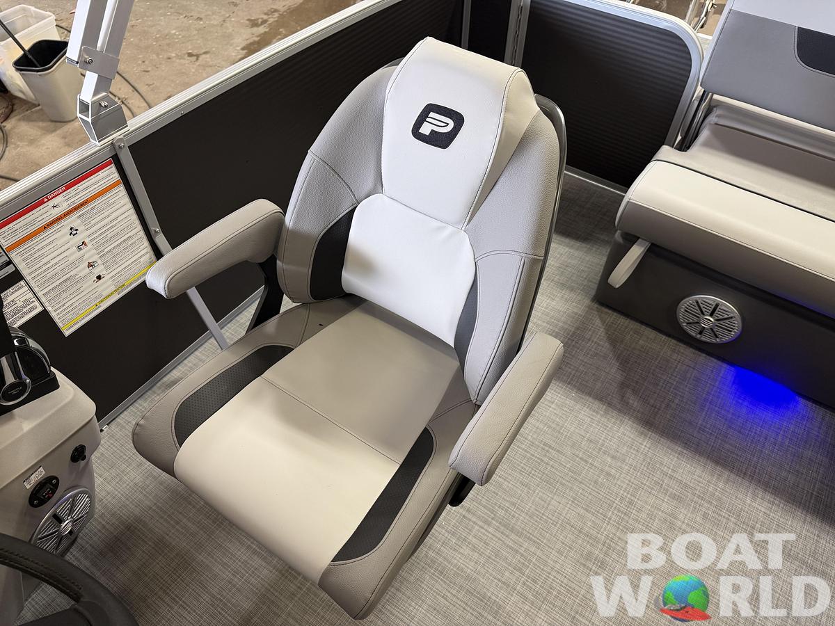 2026 Princecraft Vectra 23 RL Swingback Lounge Pontoon