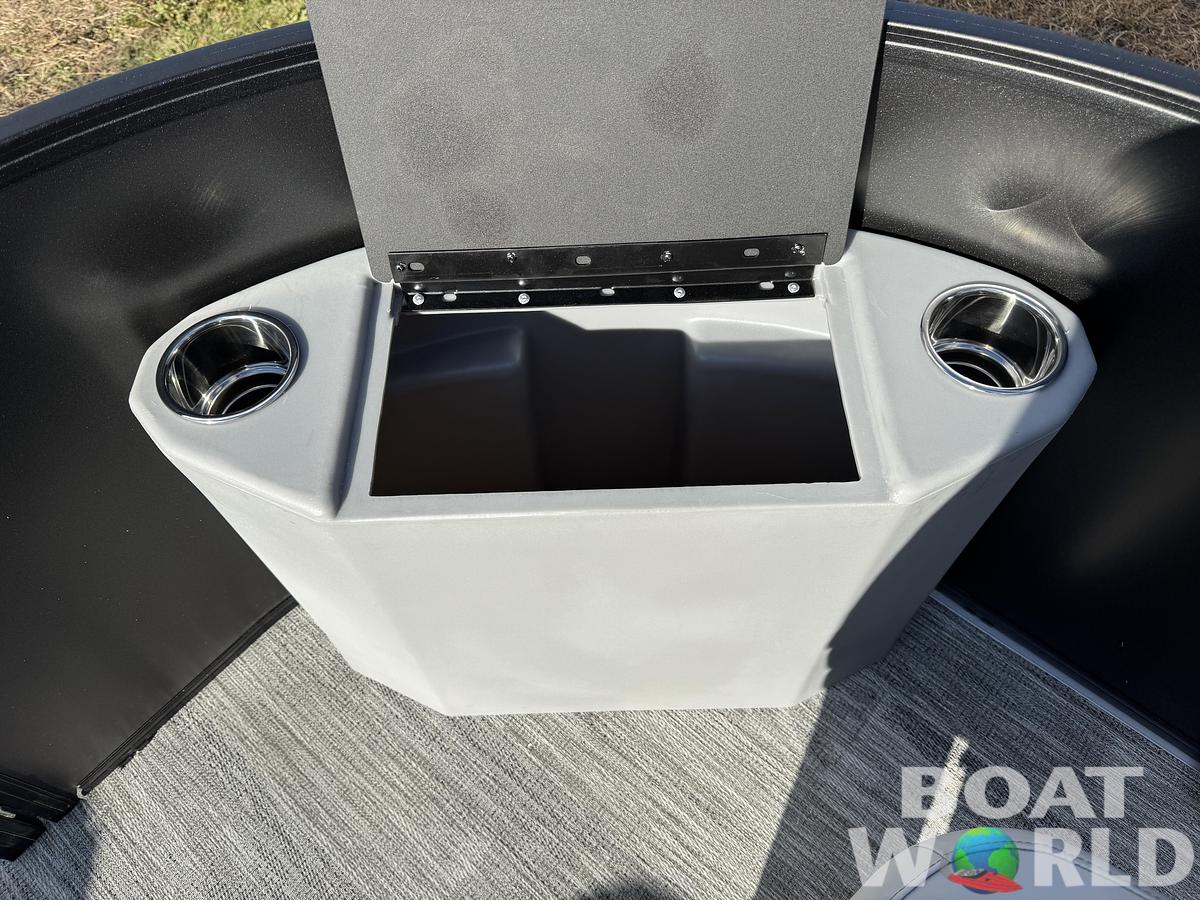 2026 Bentley Pontoons Forward Fish 220 Swingback