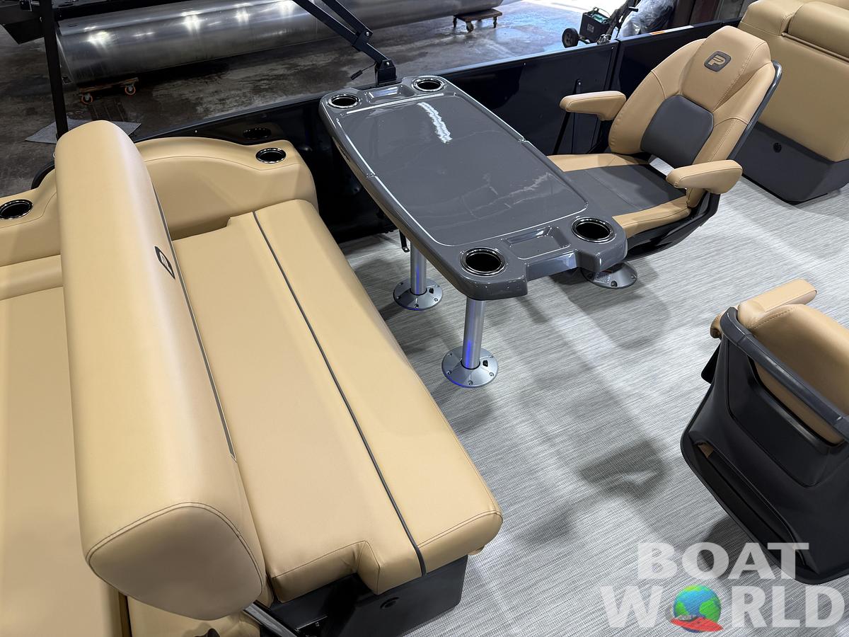 2027 Princecraft Vectra 23 RL SS Swingback Pontoon $36,995