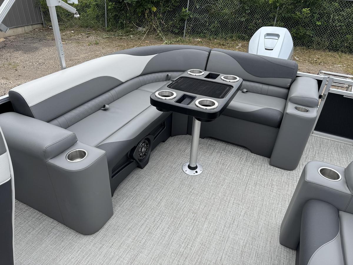 Used 2023 Tahoe Pontoons LTZ 2385 Elite Cruise & Honda 115HP 4-Stroke EFI