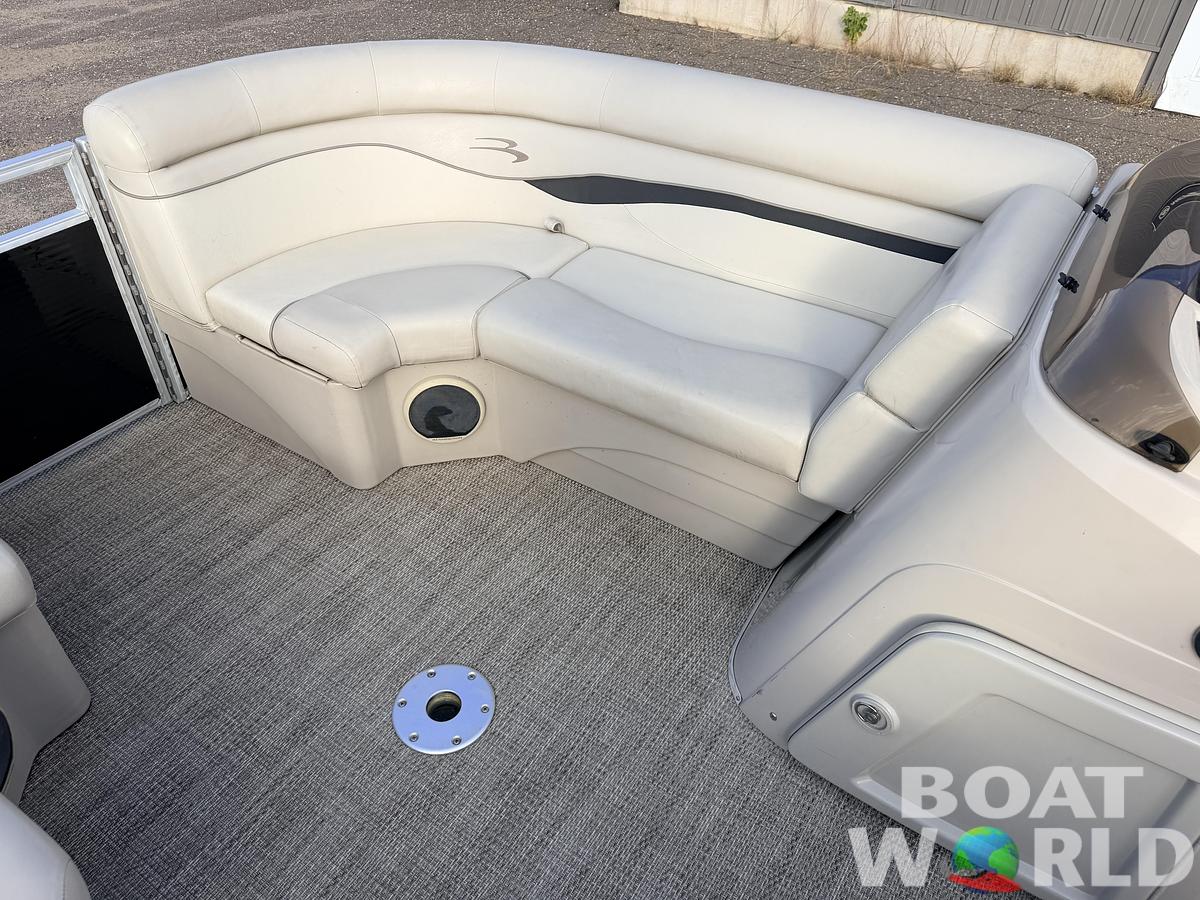 Used 2018 Bennington 20 SSRX & 50HP Yamaha 4 Stroke -$24,995