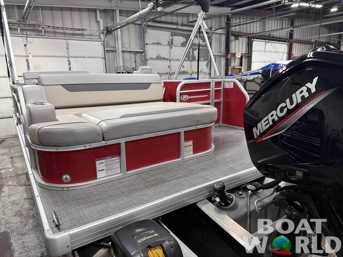 Used 2021 Princecraft Vectra 23 RL Dinette Swingback Pontoon & 115HP