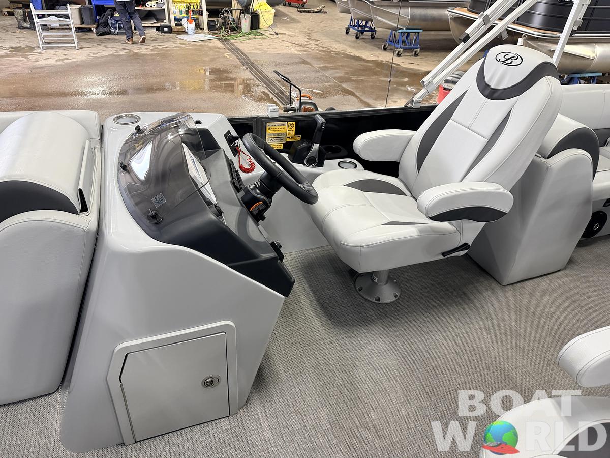 Used 2024 Bentley Legacy 223 150HP Navigator Tritoon - $47995