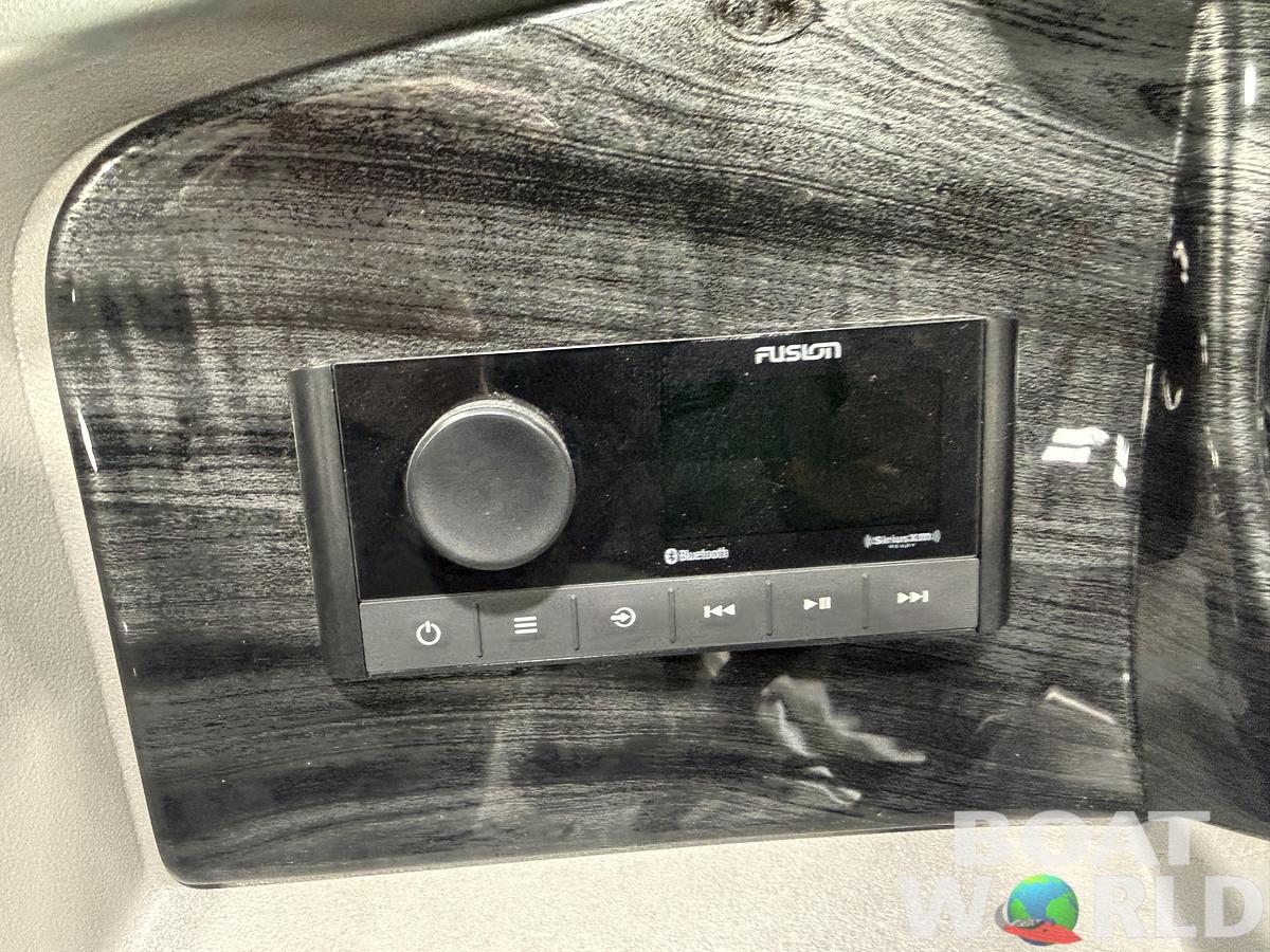 2026 Tahoe Pontoons LTZ 2185 Cruise Rear Bench (CRB)