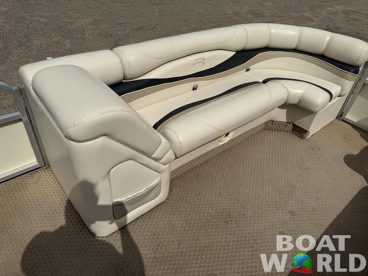 Used 2004 Bennington 2250 RL