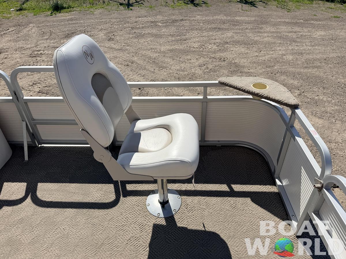 Used 2002 Northwoods 2223 Escapade & 40HP Mercury Bigfoot 4Stroke -$13,995