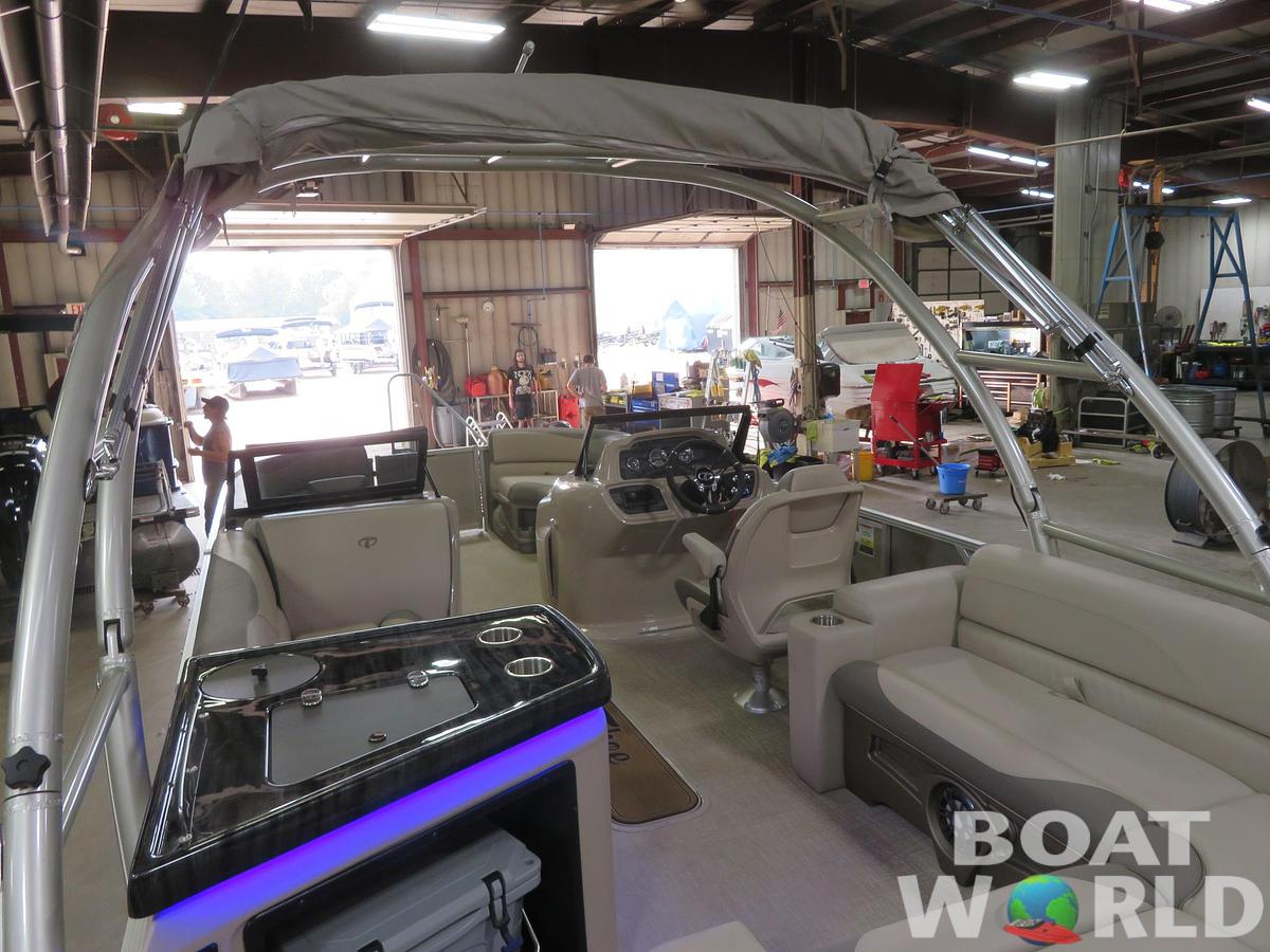 2024 Tahoe Pontoons LTZ 2385 Elite Windshield Tritoon & Suzuki 200HP 4-Stroke EFI