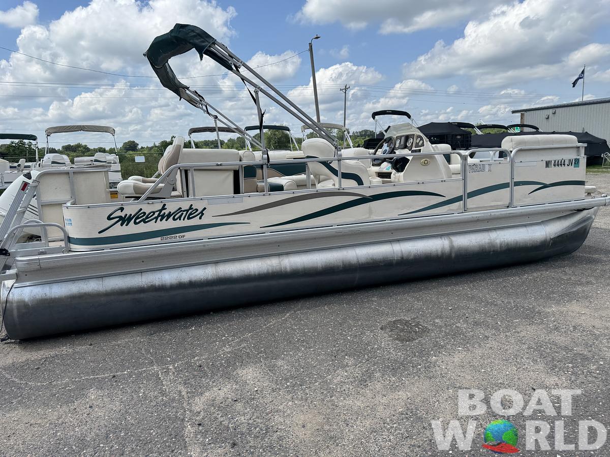 Used 2004 Sweetwater 2222 DF Pontoon WITH SEA LEGS
